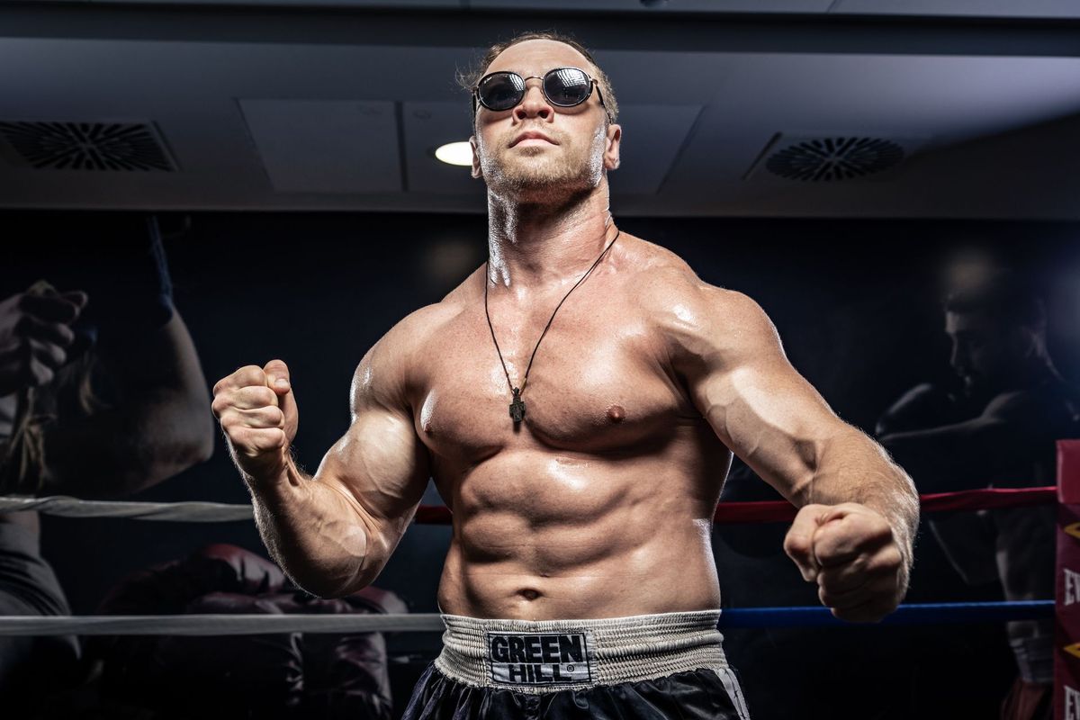 Elliot Page's Ripped Physique Draws Widespread Attention