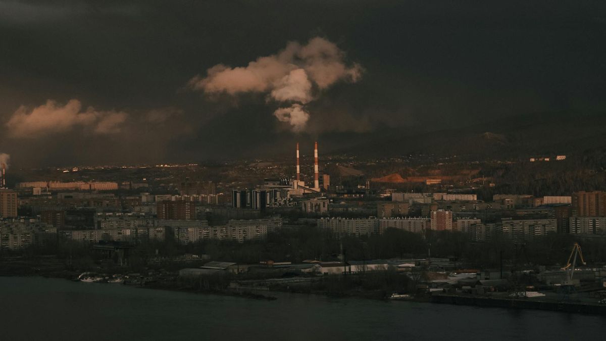 Ukraine War: Russia's Fuel Woes Amid St Petersburg Attacks
