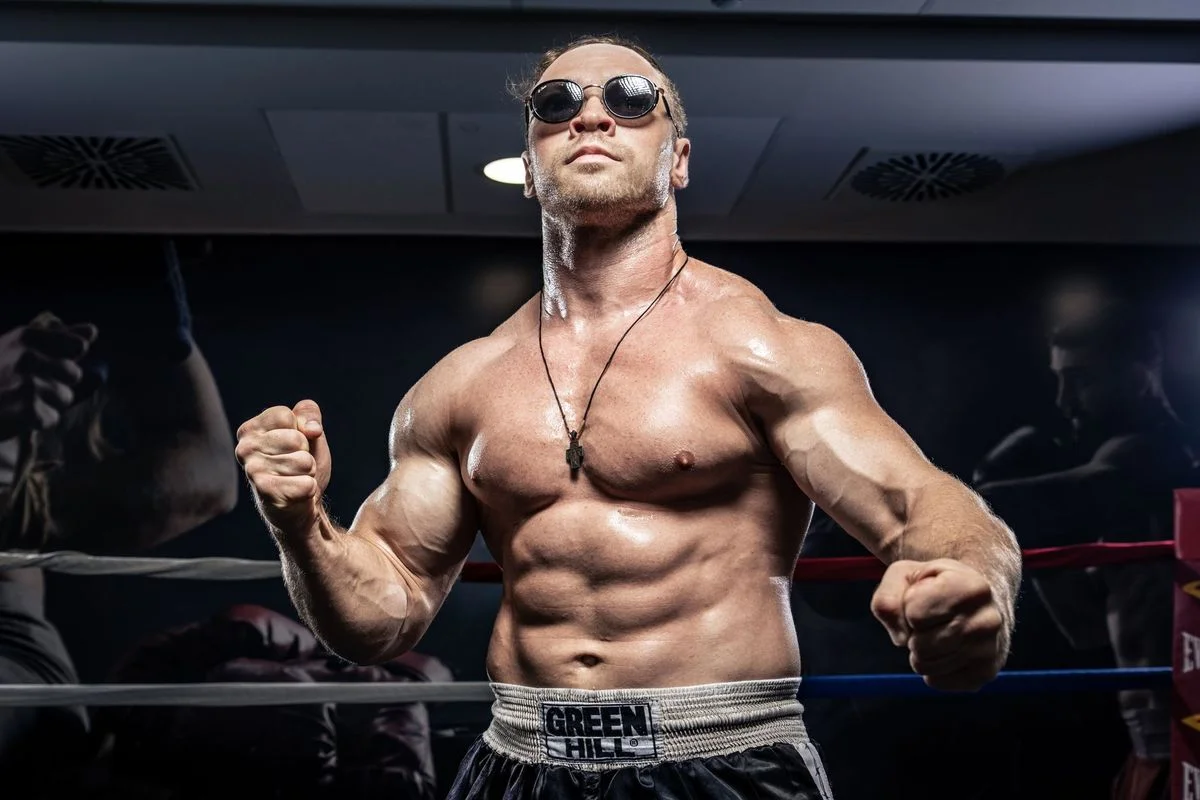 Elliot Page's Ripped Physique Draws Widespread Attention