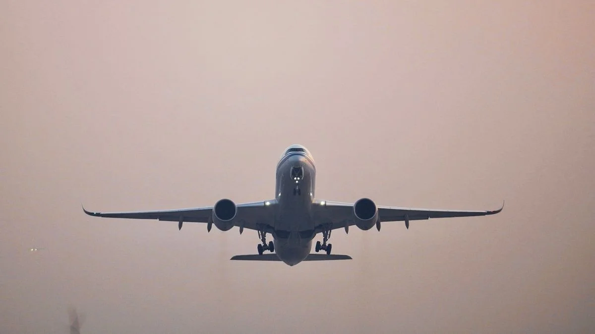 Exclusive: British Airways A380 Makes Emergency Landing in