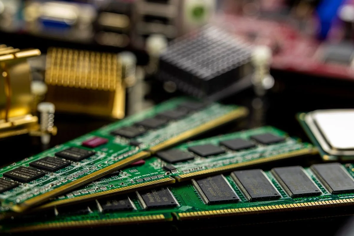 Micron Reports Quadrupled Revenue Amid Memory Boom