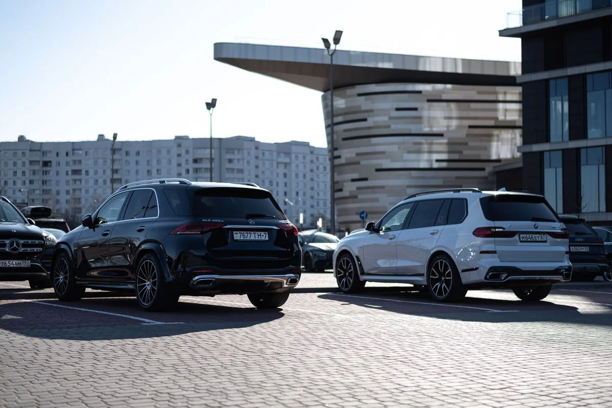 New BMW X5 Unveiled with Electric Option and 612hp