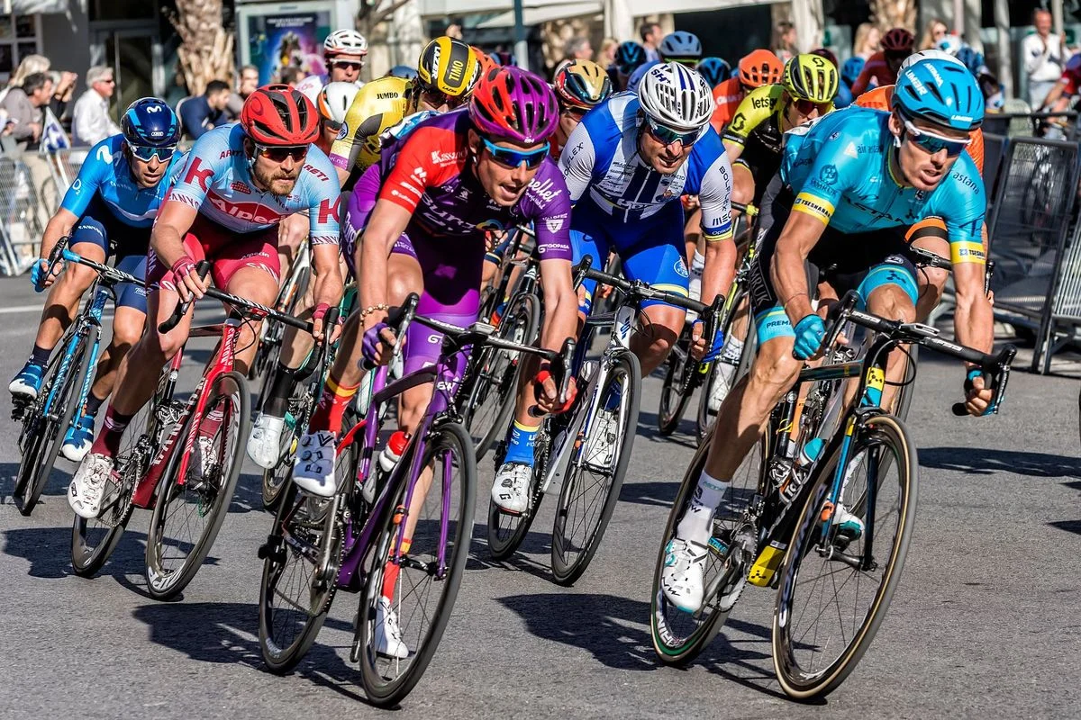 Pogacar Secures Alpe d'Huez Victory in Tour de France
